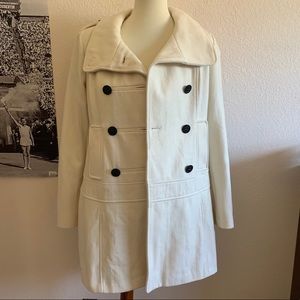 Guess White Peacoat with Baroque Lining